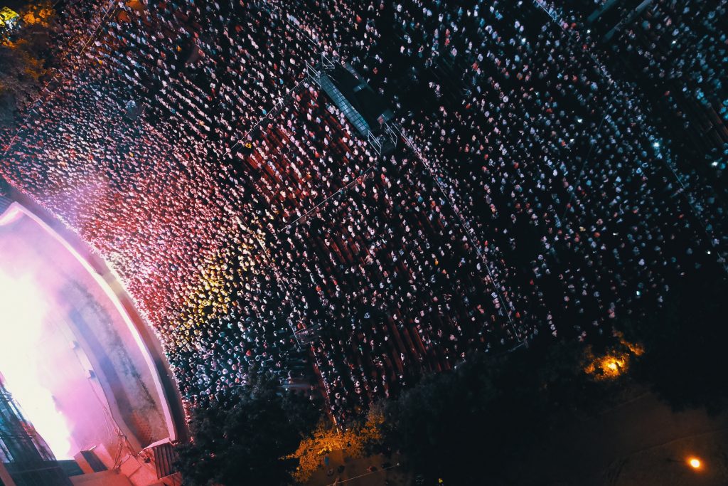 espectáculo filmado con drone